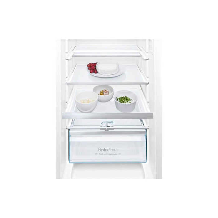 Bosch Serie 6 KIS87AFE0G Built In 70/30 Fridge Freezer - Unbeatable Bathrooms