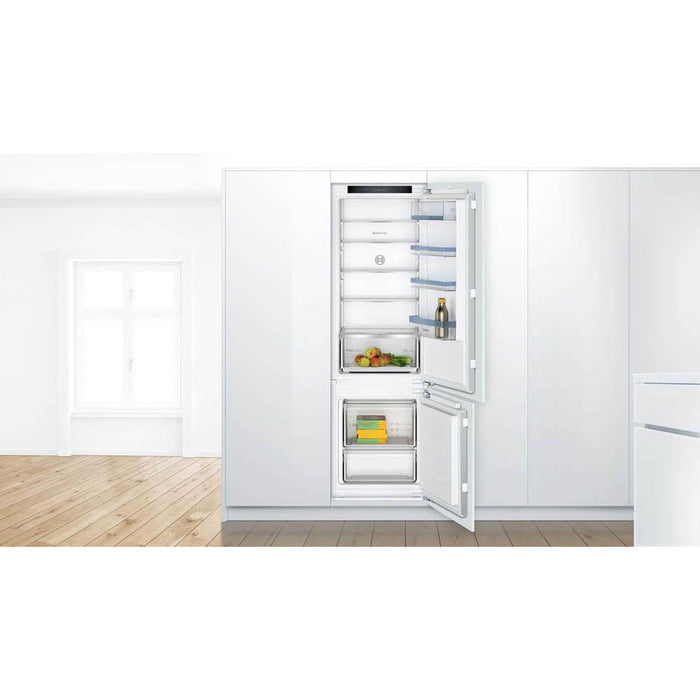 Bosch Serie 4 Built In Low-Frost 70/30 Fridge Freezer - Unbeatable Bathrooms