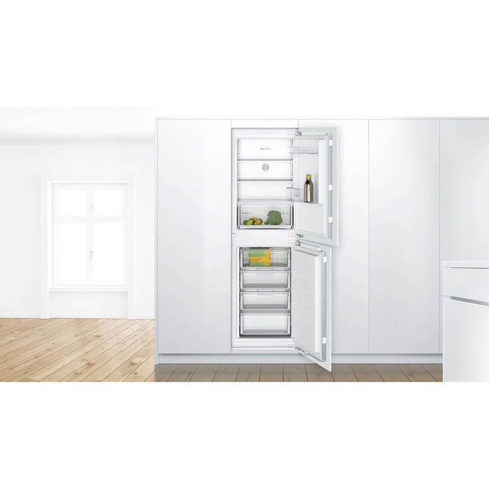 Bosch Serie 2 Built In Frost Free 50/50 Fridge Freezer - Unbeatable Bathrooms