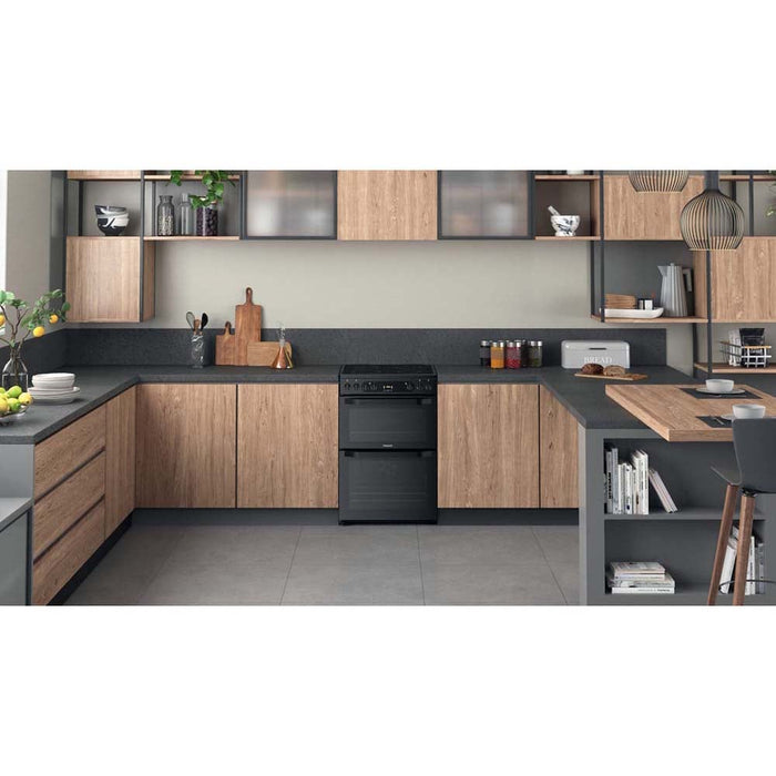 Hotpoint HDM67V92HCB/UK Black Electric Cooker - Unbeatable Bathrooms