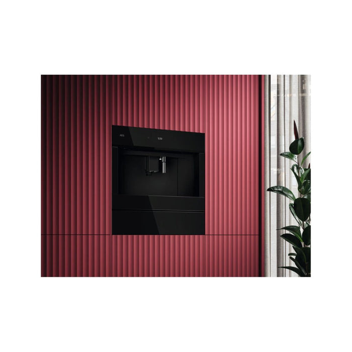 AEG NKC8N7B 2.5L Coffee Machine - Black - Unbeatable Bathrooms