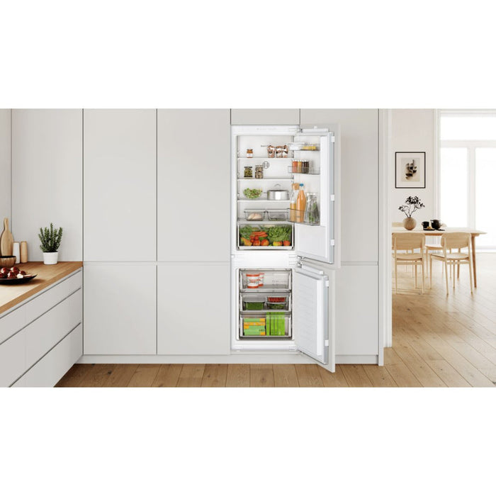 Bosch Series 2 KIN86NFE0G B/I NoFrost 60/40 Fridge Freezer - Unbeatable Bathrooms