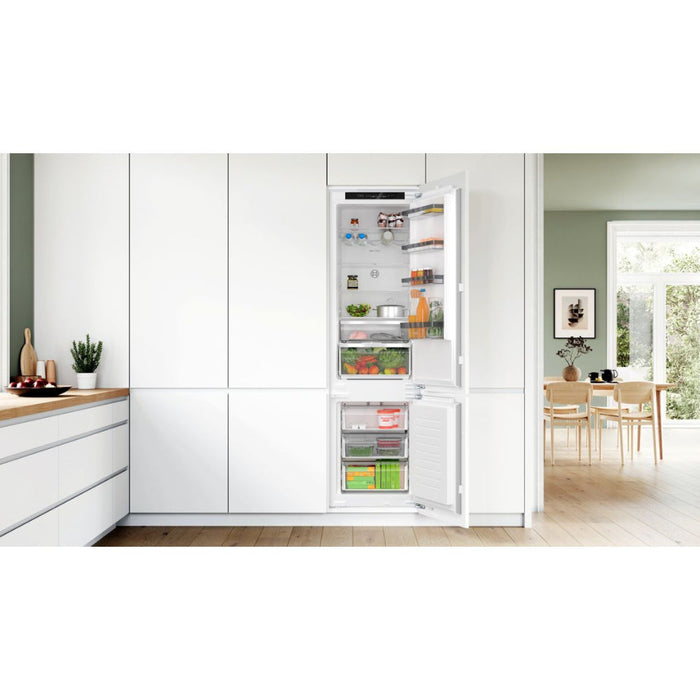 Bosch Series 4 KIN96VFD0 B/I NoFrost 60/40 Fridge Freezer - Unbeatable Bathrooms