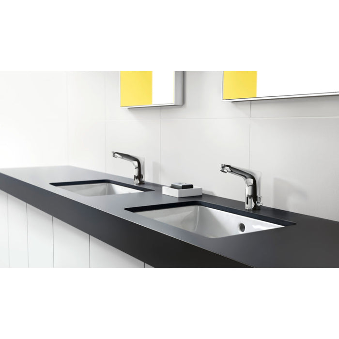 Hansgrohe Focus Electronic Basin Mixer 130 with Temperature Control and Battery-Operated - Chrome - Unbeatable Bathrooms