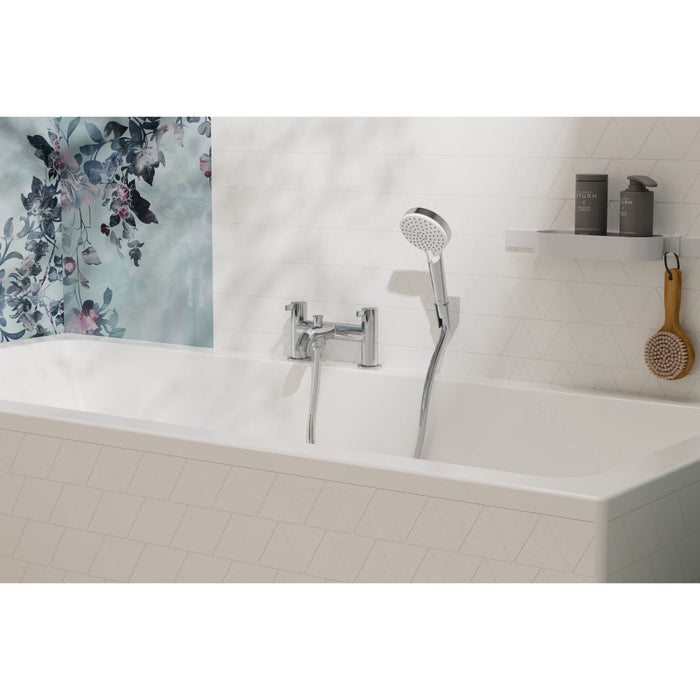 Hansgrohe Zesis S 2-Hole Rim Mounted Bath Mixer with Diverter Valve and Vernis Blend Hand Shower Vario - Unbeatable Bathrooms