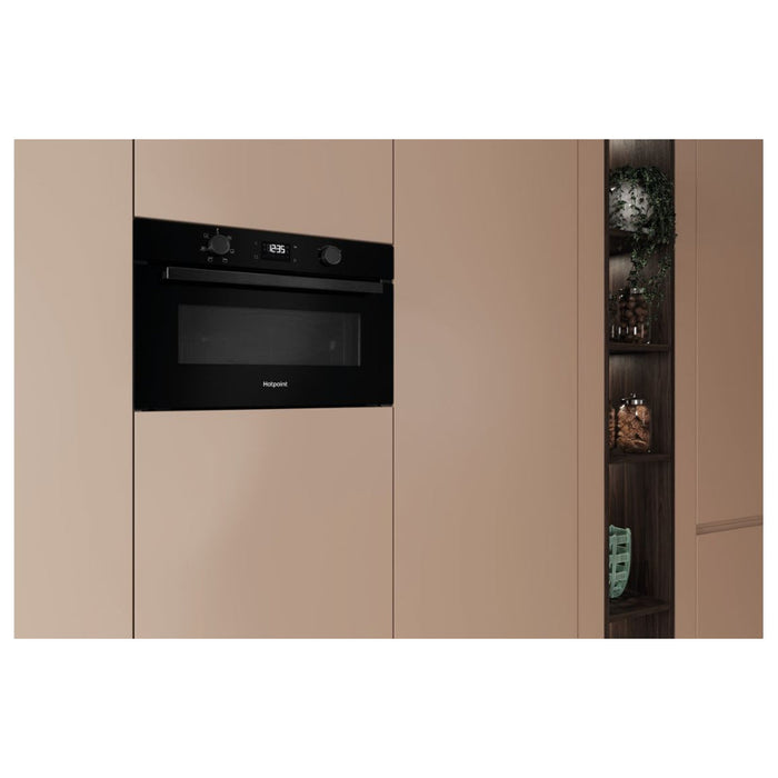 Hotpoint HPD254CRBUK B/I 1000W Microwave & Grill - Black - Unbeatable Bathrooms