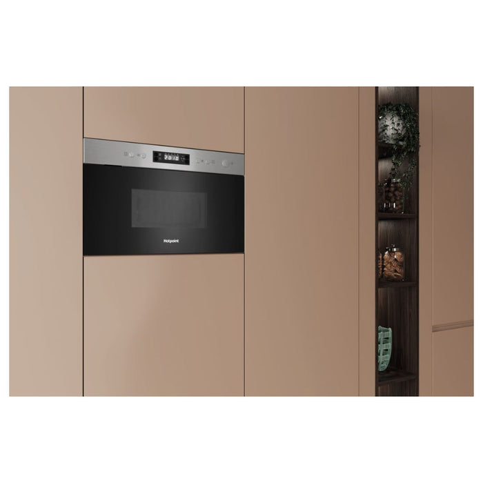 Hotpoint HPMK12CXUK B/I 750W Microwave & Grill - St/Steel - Unbeatable Bathrooms