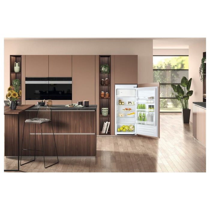 Hotpoint HSZ 12 A2D.UK 2 B/I Fridge w/Ice Box - Unbeatable Bathrooms