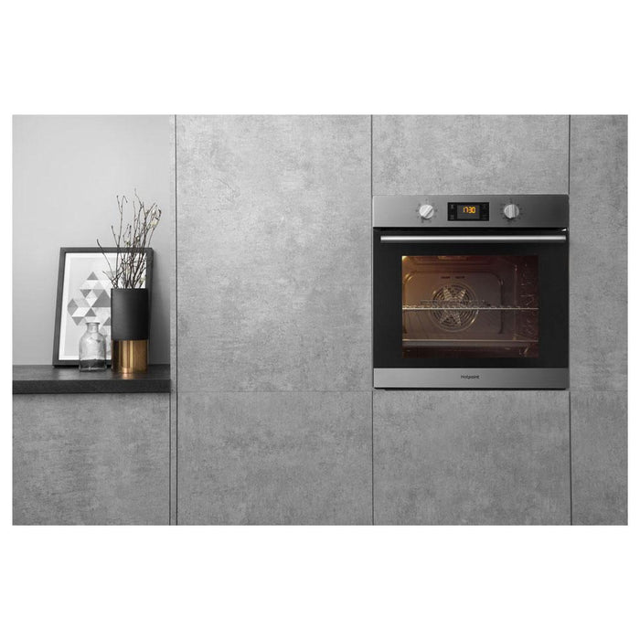 Hotpoint Built In Single Electric Oven - Stainless Steel - Unbeatable Bathrooms