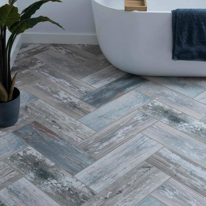 Splendour Fresno 570x190 Gris Wood Effect Wall and Floor Tiles - Unbeatable Bathrooms