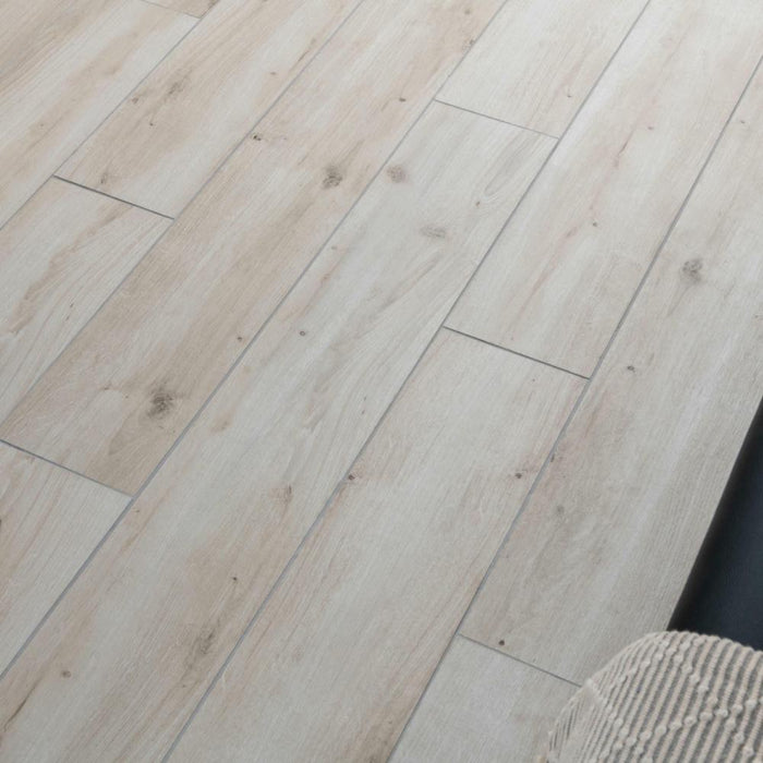 Splendour Grand Wood 1198x198 Wood Effect Tiles - Unbeatable Bathrooms