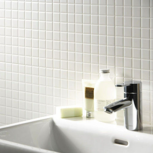 Splendour Pixel 303x303 White Square Gloss - Unbeatable Bathrooms