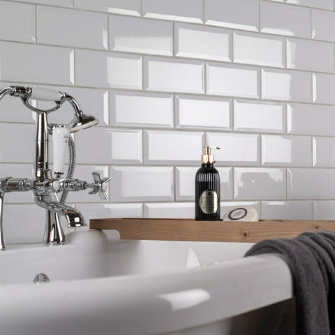 Splendour Retro 200x100 Bevelled Grey Gloss Metro Tiles - Unbeatable Bathrooms