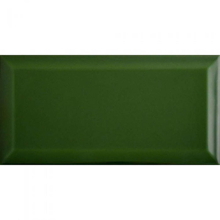 Metro 200 x 100 Bevelled Wall Tile - Verde Botella Gloss (Per M²) - Unbeatable Bathrooms