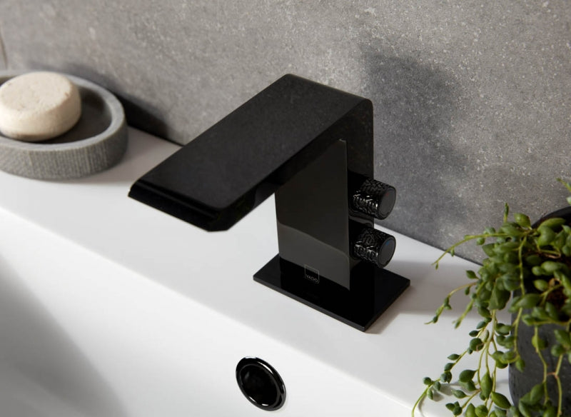 Vado Omika Noir Mono Basin Mixer - Polished Black - Unbeatable Bathrooms