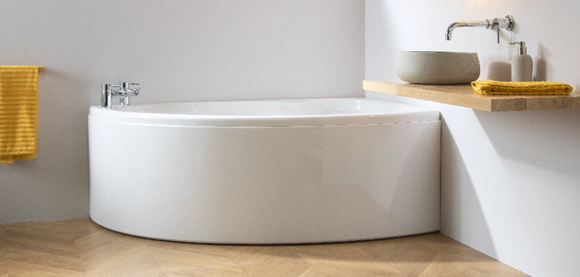 Carron Dove 1550mm x 950mm Carronite Corner Bath In White - Unbeatable Bathrooms